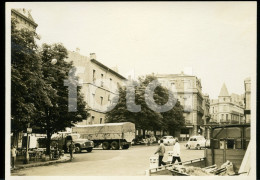 1962 REAL AMATEUR PHOTO FOTO BEZIER CAMION CITROEN FRANCE CF CARS VOITURES - Orte