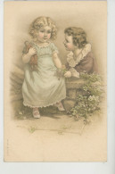 ENFANTS - LITTLE GIRL - MAEDCHEN - Jolie Carte Fantaisie Enfants Avec Poupée Près D'un Muret - Kindertekeningen