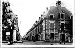 37 RICHELIEU - La Grand Rue - Autres & Non Classés