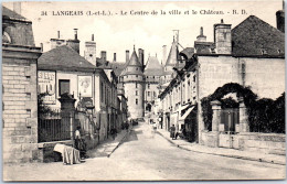 37 LANGEAIS - Le Centre De La Ville Et Le CHATEAU - Autres & Non Classés