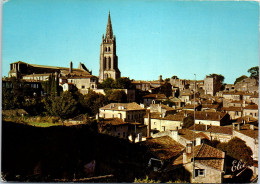 33 SAINT EMILION - Vue Generale, Au Fond L'eglise - Andere & Zonder Classificatie