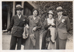 Photographie Vintage Photo Snapshot Mode Fashion Chapeau Hat élégance Chic  - Andere & Zonder Classificatie