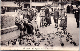 69 LYON - Les Pigeons Place Des Terreaux - Andere & Zonder Classificatie