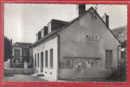 Carte Postale 27. Martot  La Mairie   Très Beau Plan - Other & Unclassified