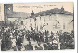 CPA 54 Mars La Tour Place Jeanne D'Arc Le Cortège De Forme Pour La Visite Du Monument - Autres & Non Classés