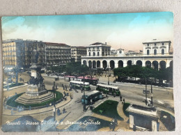 Napoli Naples Piazza Garibaldi E Stazione Centrale Railway Station Gare Bahnhof Bus Autobus Oldtimer Car Monument - Autres & Non Classés