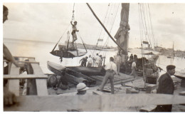 Photographie Vintage Photo Snapshot Bateau Boat Moteur Motonautisme  - Boten