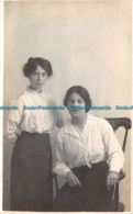 R127642 Old Postcard. Two Women. Davies And Thornton - World