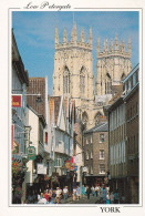 Low Petergate, York  - Yorkshire - Unused Postcard - YO1 - York