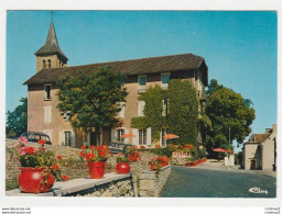 46 ALVIGNAC LES EAUX Entre Padirac Et Rocamadour L'HÔTEL DU CHÂTEAU Tél : 14 Restaurant Renault R16 - Rocamadour