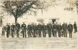 Métiers - Sapeurs Pompiers - Carte Photo - Animée - Etat Plis Visibles Mais Carte Solide - CPA - Voir Scans Recto-Verso - Brandweer