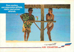 Couples - Carte Publicitaire Air Charter - Femme En Maillot De Bain - CPM - Carte Neuve - Voir Scans Recto-Verso - Parejas