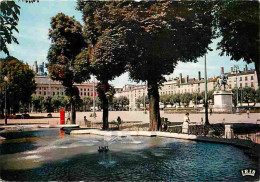 69 - Lyon - Place Bellecour - Les Jets D'eau - CPM - Voir Scans Recto-Verso - Andere & Zonder Classificatie