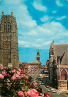 59 - Dunkerque - L'avenue Georges Clemenceau. A Gauche, Le Beffroi; Au Centre, L'hôtel De Ville; à Droite, L'église Sain - Dunkerque