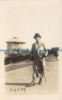 R127734 Old Postcard. Woman - World