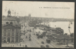 Carte P De 1910 ( Bordeaux / Les Quais Vus De La Douane ) - Bordeaux