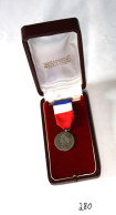 C280 Militaria - France- Médaille - Médecine Du Travail - 1971 - France