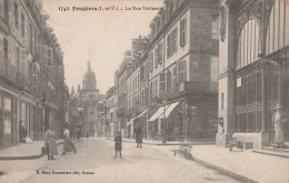 Fougères (35 - Ille Et Vilaine) La Rue Nationale - Fougeres