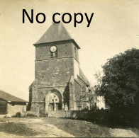 PHOTO ALLEMANDE FAR 225 - LOT DE 2 PHOTOS DE L'EGLISE DE BOURCQ PRES DE VOUZIERS ARDENNES - GUERRE 1914 - 1918 - Oorlog, Militair