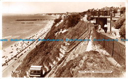 R130298 East Cliff. Bournemouth. Dearden And Wade. Sunny South. RP. 1957 - World