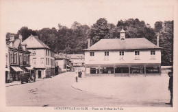 Longueville Sur Scie - Place De L'Hotel De Ville - CPA °J - Sonstige & Ohne Zuordnung