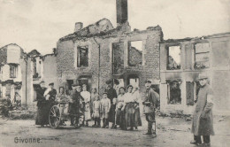 CARTE POSTALE ORIGINALE ANCIENNE : GIVONNE HABITANTS MAISONS DETRUITES GUERRE 1914/1918 CROIX ROUGE ANIMEE ARDENNES (08) - Other & Unclassified