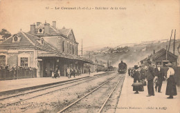 LE CREUSOT - Intérieur De La Gare. - Stations With Trains