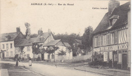 AUMALE ; ASSEZ RARE CPA  DE LA RUE DU HAMEL. ANIMEE .1918. T.BON ETAT.PETIT PRIX. COMPAREZ !!!! - Aumale