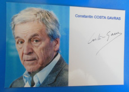 AUTOGRAPHE DE CONSTANTIN COSTA GAVRAS SUR PHOTO - Acteurs & Comédiens