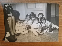 19528.  Fotografia D'epoca Gruppo  Bambini Che Giocano Aa '60 Italia - 15x10,5 - Personas Anónimos