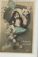 ENFANTS - LITTLE GIRL - MAEDCHEN - Jolie Carte Fantaisie Fillette Avec Poisson 1er AVRIL - April Fool's Day