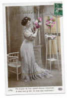 CPA Circulée En 1909 - Heureuse Année Avec Texte - Radios 9389 - Femme Vêtue D'une Robe Parme - - Neujahr