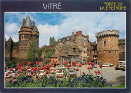 35 - Vitré - Le Château Féodal - Automobiles - CPM - Voir Scans Recto-Verso - Vitre