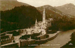 65 - Lourdes - Ville Connue Pour Son Pèlerinage Chrétien - CPA - Voir Scans Recto-Verso - Lourdes