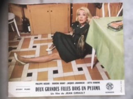 Affiche Promo Film- Deux Grandes Filles Dans Un Pyjama-micheline Presle - Posters