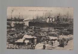 CPA - 13 - Marseille - Port De La Joliette - Animée - Circulée En 1921 - Joliette, Zone Portuaire