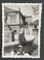 Photo Ancienne Périgueux 1944 Petit Garçon 8 Ans - Lieux