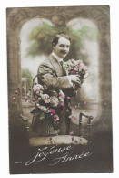 CPA Circulée En 1913 - Joyeuse Année - Homme à Moustaches Et Panier De  Fleurs - - Neujahr