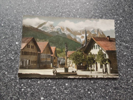 GARMISCH-PARTENKIRCHEN - Floriansplatz - Garmisch-Partenkirchen