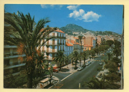 83. HYERES LES PALMIERS – Avenue Léon Gambetta (voir Scan Recto/verso) - Hyeres