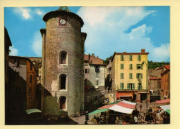 83. HYERES – Place Massillon Et Tour Saint-Blaise (animée / Marché) (voir Scan Recto/verso) - Hyeres