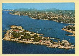 83. ILE DE BENDOR – Vue Générale Et Bandol / Photo Aérienne (voir Scan Recto/verso) - Bandol