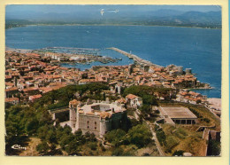 83. SAINT-TROPEZ – Vue Générale Aérienne / La Citadelle (voir Scan Recto/verso) - Saint-Tropez