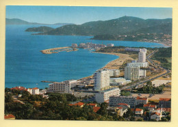 83. LE LAVANDOU – Vue Générale / Au Fond Le Port De Bormes-les-Mimosas (voir Scan Recto/verso) - Le Lavandou