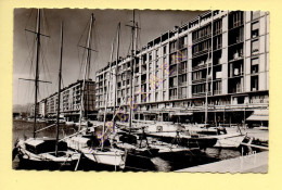 83. TOULON – Quai Stalingrad / CPSM (voir Scan Recto/verso) - Toulon