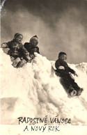 CHILDREN, CHRISTMAS, HOLIDAY, CELEBRATION, CZECH REPUBLIC, POSTCARD - Abbildungen