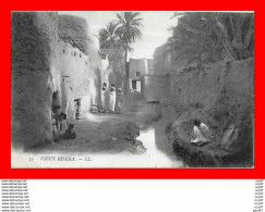 CPA BISKRA (Algérie)  Le Vieux Village, Animé...S2505 - Biskra