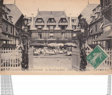CPA (14) LISIEUX.  DEAUVILLE-LA-PLAGE-FLEURIE.  Le Normandy-hôtel. . ...T632 - Deauville