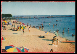 33 - ANDERNOS ---La Jetée Vue De La Plage Des Terrasses --postée De Royan Avec Daguin -- Cpm Gf - Andernos-les-Bains