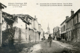 105.....  Rue Du Génie (Cliché Peu Courant) - Mourmelon Le Grand